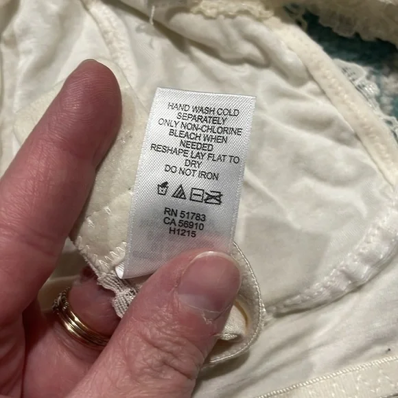 size large ivory lace halter Maurice’s bra - Picture 6 of 7